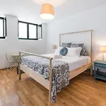 Centenary Cosy - 7 *