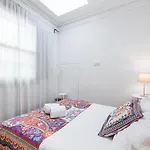 Apartmán Centenary Cosy - 7 *