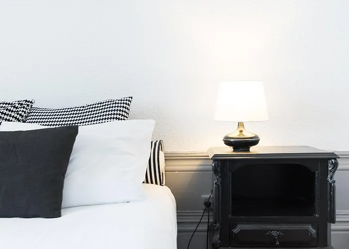 Centenary Cosy - 7 Apartment *